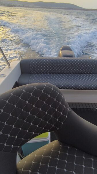 À VENDRE : BATEAU PÊCHE-PROMENADE 6,35 m – Rénové à neuf, prêt à naviguer !