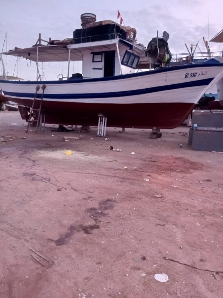 Bateaux de pêche professionnel