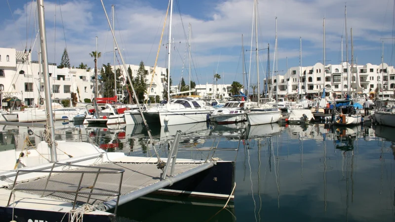 Bateaux amarrés dans la marina de Port El Kantaoui, près de Sousse