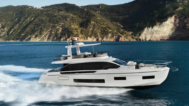 Yacht Azimut Fly 62 en navigation, Azimut Tunisie