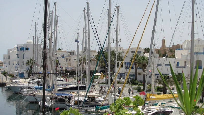 Bateaux de plaisance dans la marina de Monastir