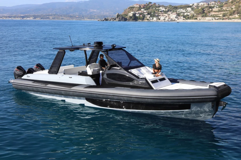 Maxi semi-rigide Ranieri Cayman 45.0 Cruiser de 13,90 m