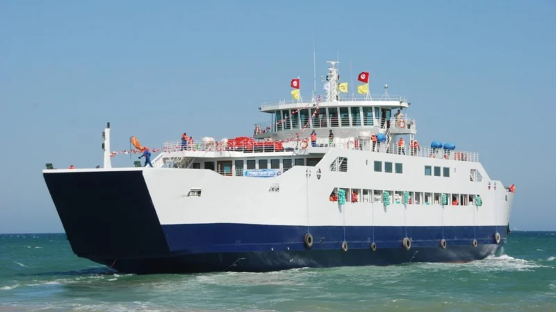 SCIN Sfax : le transbordeur Cercina construit pour la Sonotrak, en mer