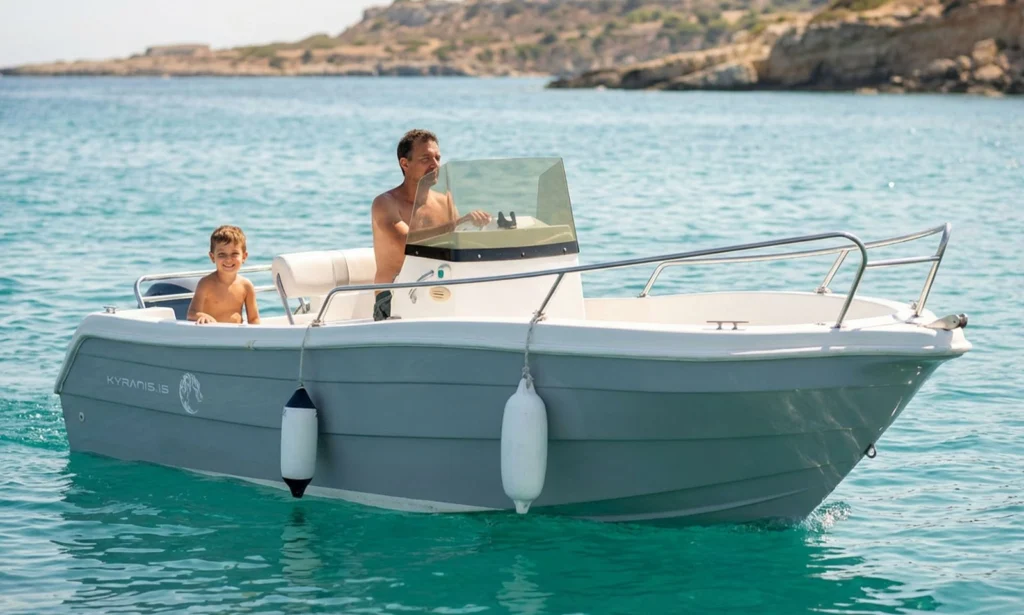 Kyranis 15 Open de TESYS, open rigide de 5,07 m en navigation